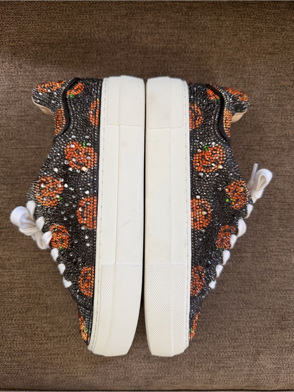 Betsey Johnson Sidny Halloween Rhinestone Sneakers Size 6 - Picture 7 of 11
